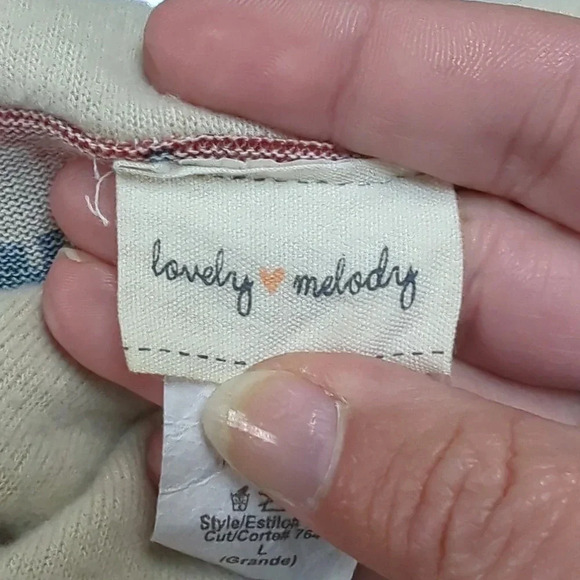 Lovely Melody Top. Large. EUC - Picture 7 of 8